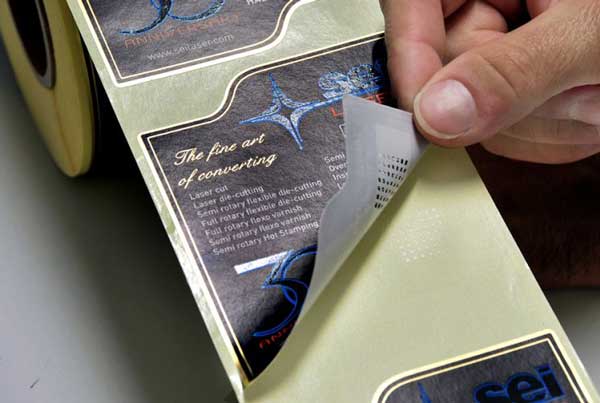 激光模切機跟激光切割機是同一種設備嗎？(圖3)