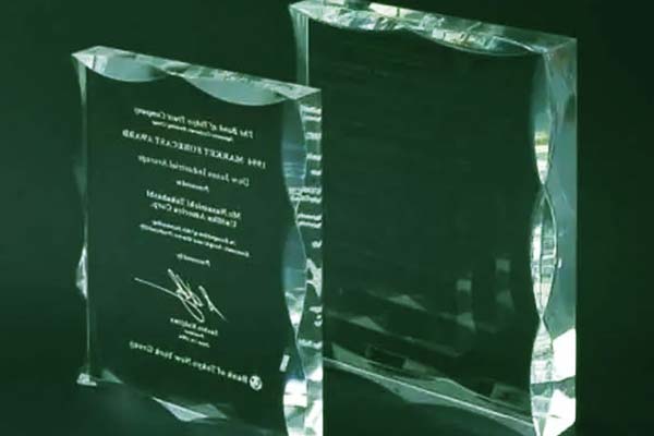 紫外激光打標(biāo)機(jī)可以打玻璃嗎？